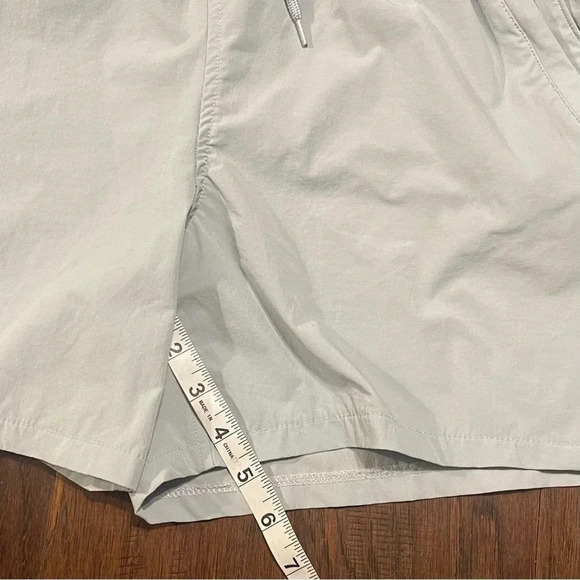 Realtree Hybrid Fishing Zip Pocket Nylon Drawstring Shorts - Picture 5 of 8